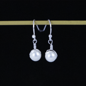 White pearl earrings for less than $20